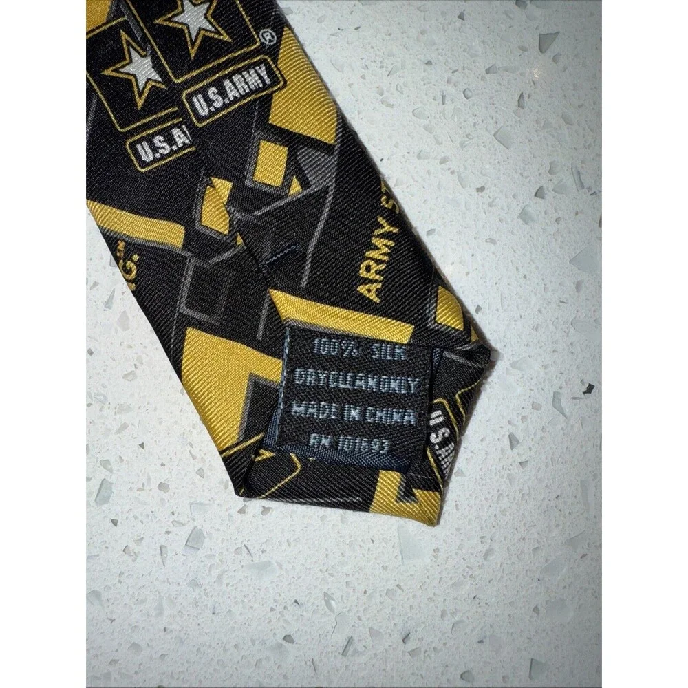 LARSON US Army Strong Themed Necktie 100% Silk 56